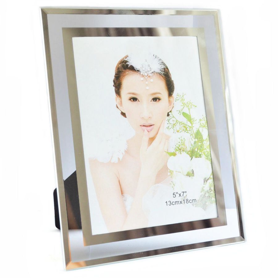 Gift garden 5 by 7 -Inch in Picture Frame for 5x7 Photo Display