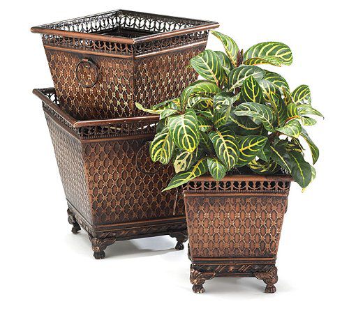 Set of 3 Decorative Metal Planters with Diamond Design and Claw Feet Beautiful Home Decor